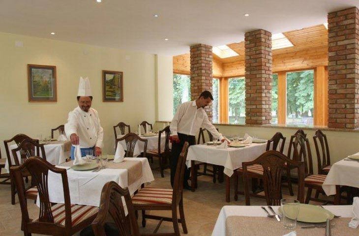Restaurant at Fonix Medical Resort